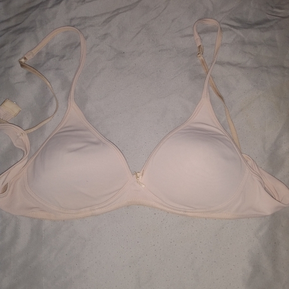 light nude bra - Picture 1 of 1